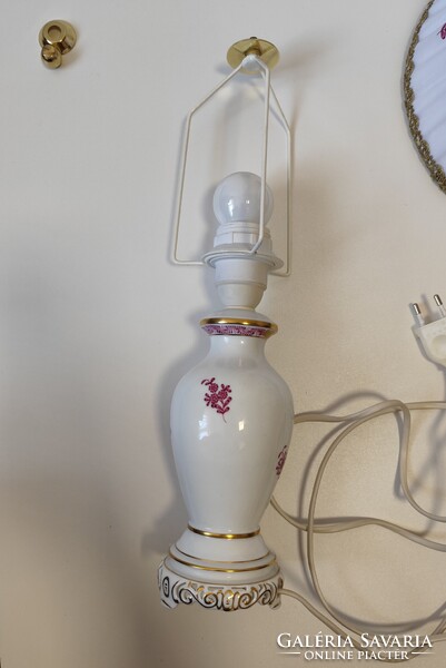 Kettő darab kézzel festett Herendi porcelán lámpa