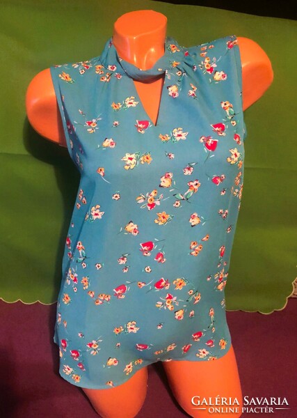 Csinos,márkás nyári  blúzok M-es