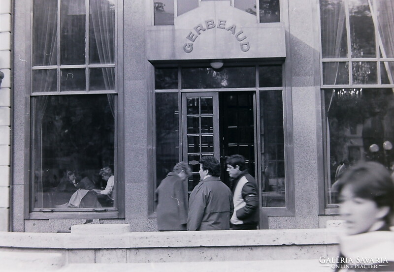 Régi fotónegatívok Budapest utcaképel Belváros Budavári Sikló Ruszvurm Gerbaud 1980-as évek közepe