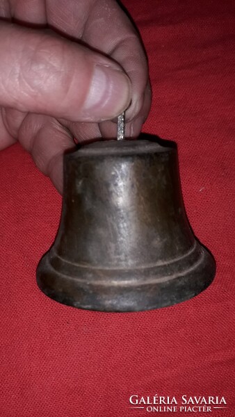 Antik réz kis csengő, csengettyű mini harang szép hangot ad 5 x 6 cm a képek szerint