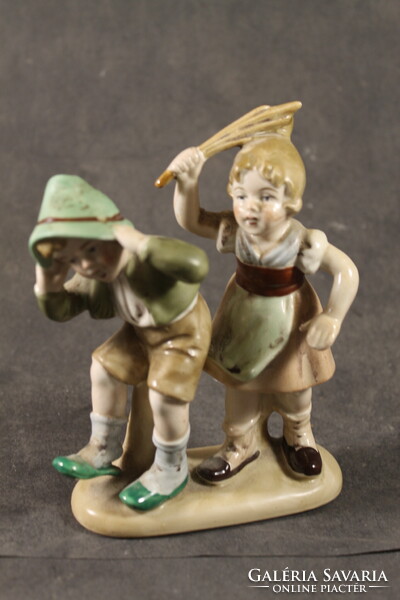 Német porcelán verekedő gyerekek 429