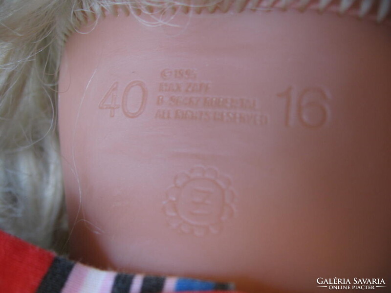 Retro Max Zapf 40 16 alvós, hajas baba