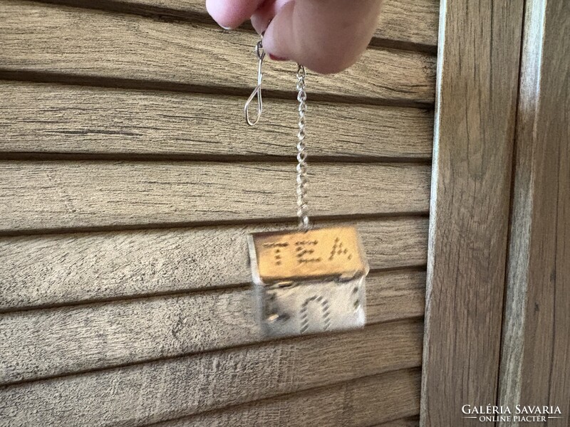 Ezüstözött gyűjtemény plusz egy tea áztató kancsó és cukor tartó plusz fém tükrös tálca