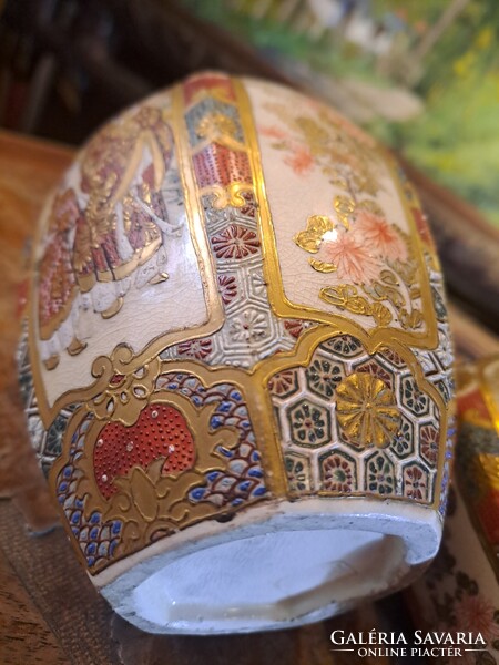 ANTIK JAPÁN SATSUMA PORCELÁN GYÖMBÉRTARTÓ PÁRBAN