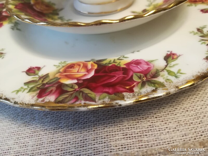 Royal Albert "Old Country Roses" reggeliző szett