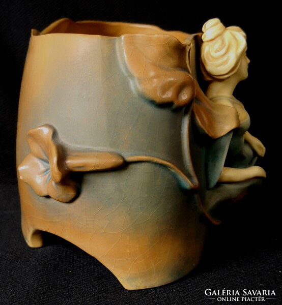 DT/456 – Bernard Bloch Manufaktúra – Gyönyörű szecessziós majolika kaspó, kínáló