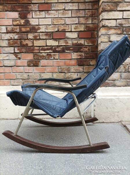 Mid century pihenőszék, Takeshi Nii hintaszék, modernizmus, kék színben