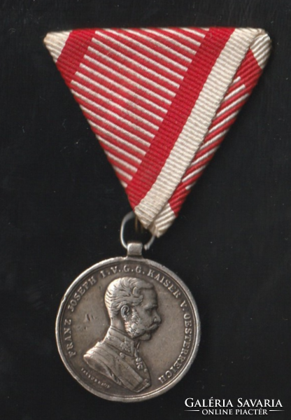 Ferencz József kitüntetés a bátorságért