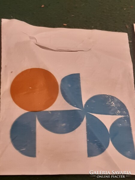 Babaházi edények és Barbis reklámtáskák