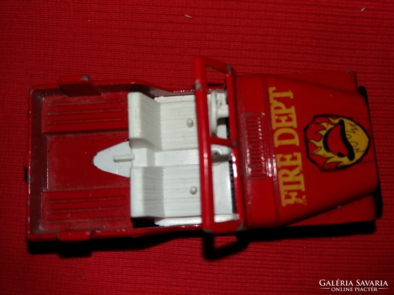 Régi még Francia gyártmányú MAJORETTE 1 :46 JEEP fém kisautó képek szerint ( NAGY MÉRET- KING SIZE )