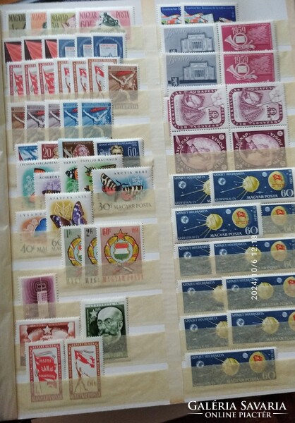 Sok bélyeg sor postatiszta albummal eggyüt