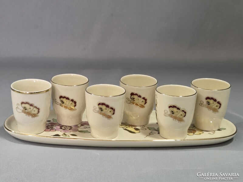 Zsolnay kézzel festett pillangós porcelán pálinkás készlet porcelán tálcájával