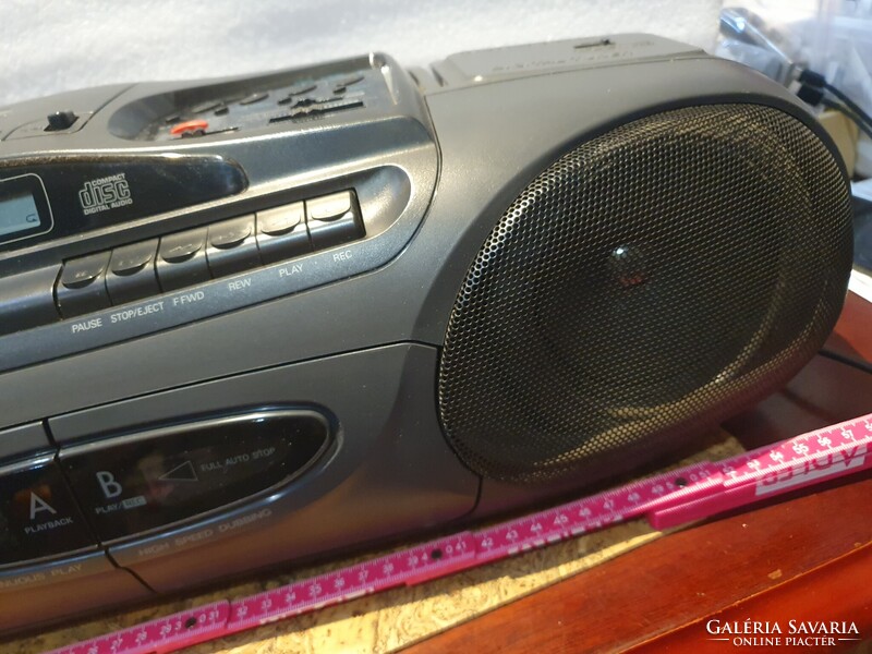 Retro Sanyo MCDZ61L rádiósmagnó kazetta boombox sétálómagnó hi-fi 21