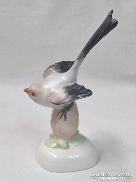 Régi Aquincumi porcelán madár gyönyörű kézi festéssel hibátlan állapotban 14,5 cm. magas