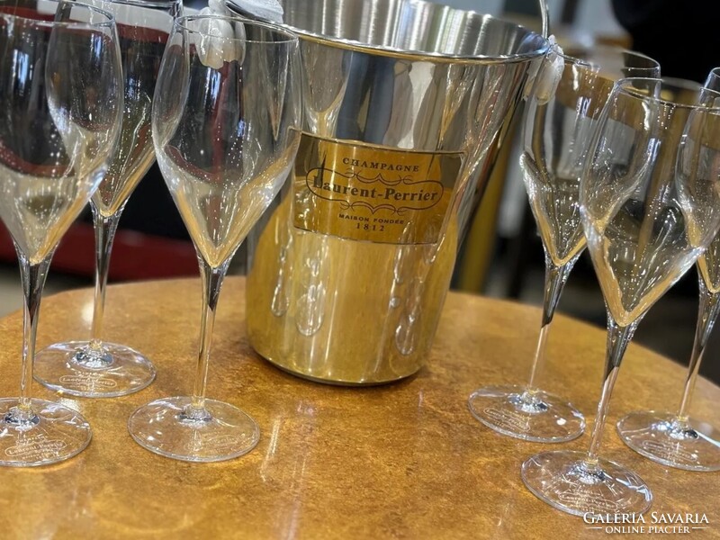 Laurent-Perrier pezsgőhűtő ajándékszett 6 kristálypohárral – bőrdíszítéses nemesacél veder, exkluzív