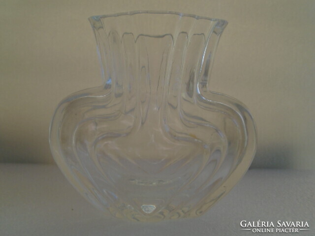 Gyönyörű, vintage  SKRUF Royal Krona 100% ólomkristály üvegváza Lars Hellstentől.