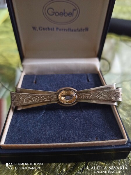 TEKA ezüst bross
