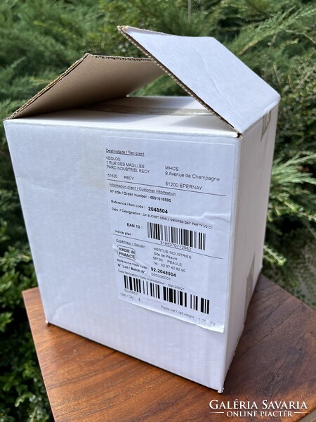 Dom Pérignon pezsgő jégveder – Martin Szekely tervezésében, füstszínű akrilból, ajándékozásra kész