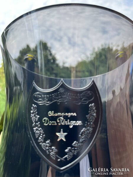 Dom Pérignon pezsgő jégveder – Martin Szekely tervezésében, füstszínű akrilból, ajándékozásra kész