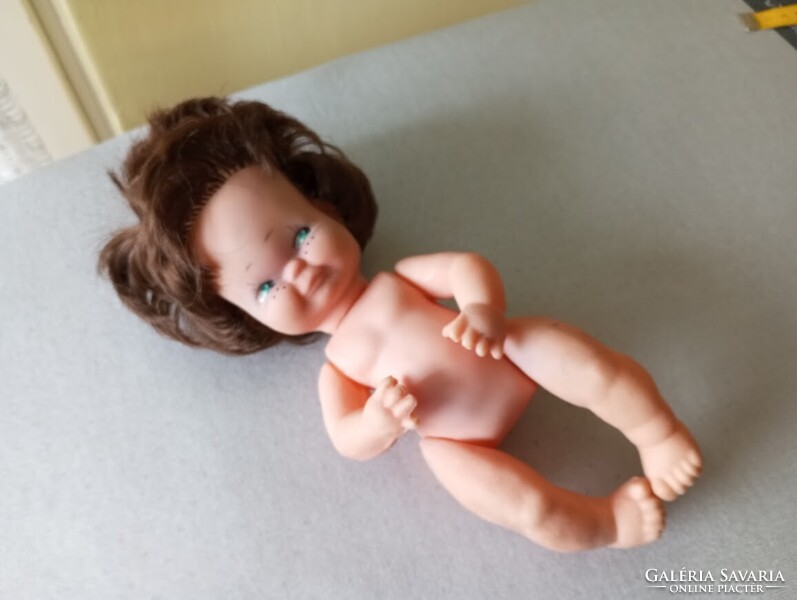 Gumitestű játék hajasbaba eladó! Retro, NDK-s