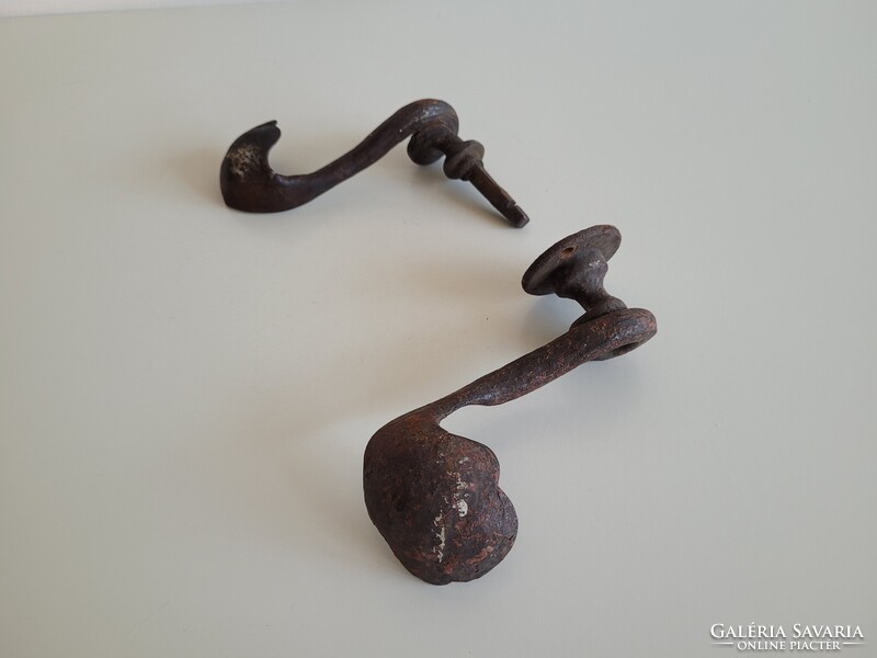 Antik kovácsoltvas kilincs régi kapu ajtó kilincspár