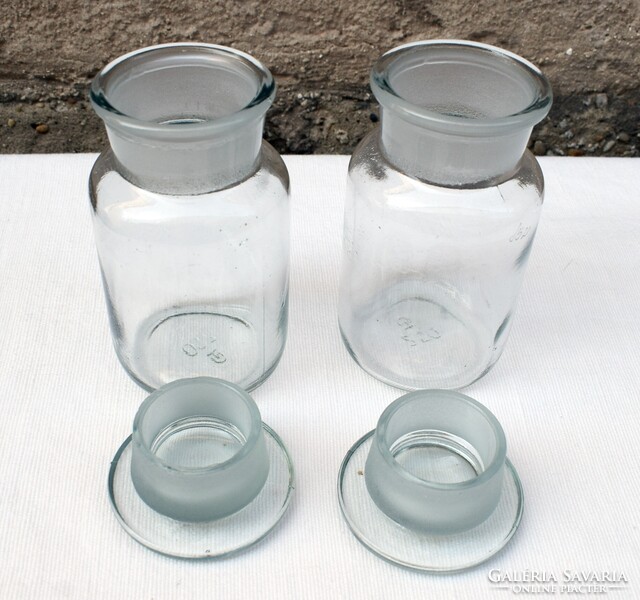 Régi gyógyszeres üveg pár 13,5 x 6,5 cm x 2db. 250ml