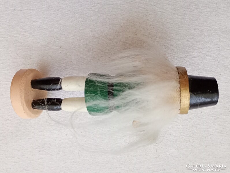 Fa diótörő figura 13cm katona