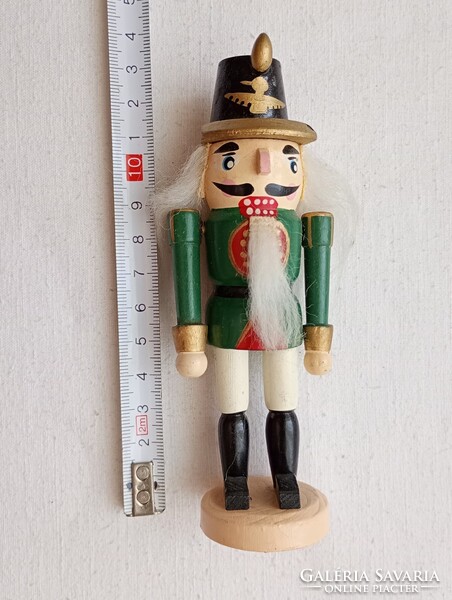 Fa diótörő figura 13cm katona
