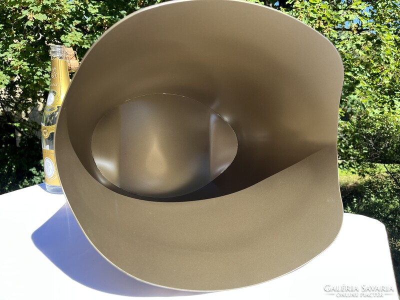 Louis Roederer Champagne – Bronzarany színű fém jégkád