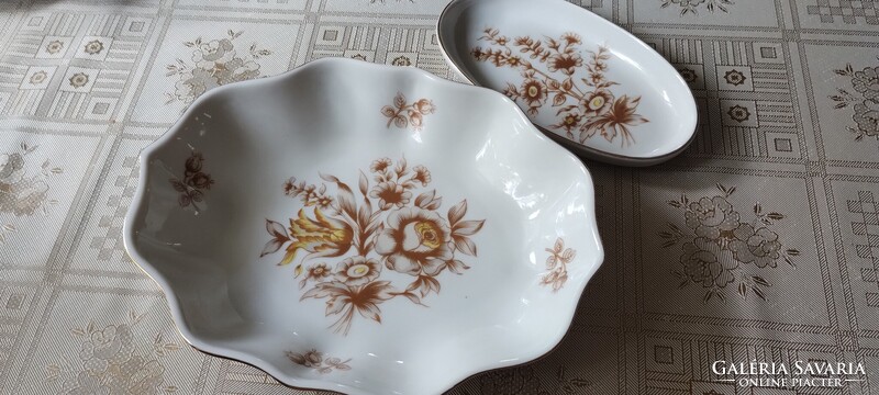 Hollóházi porcelán tálkapár