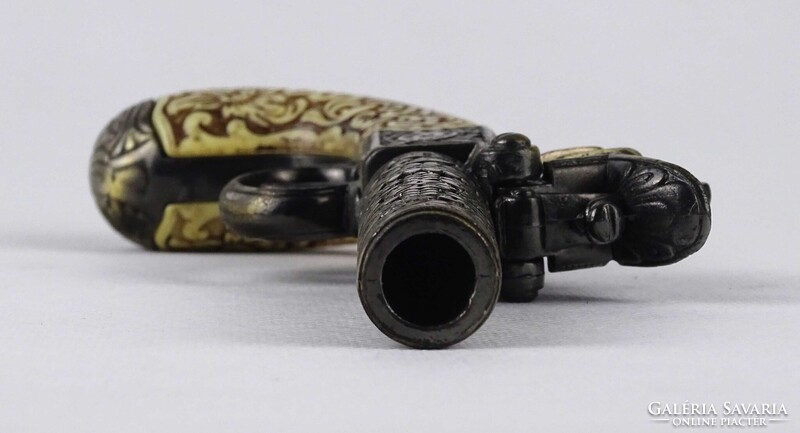 1W949 Kisméretű fém vázas csont markolatos kovás pisztoly replika