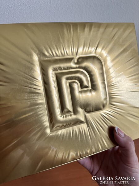 Paco Rabanne arany színű fém doboz