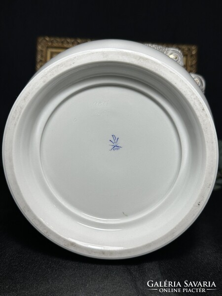 Herendi Virágos mintás kaspó delfin fogóval.