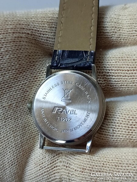 Retro Vintage Ravel Női Quartz Karóra Bőrszíjal. A Szíj Hiányos
