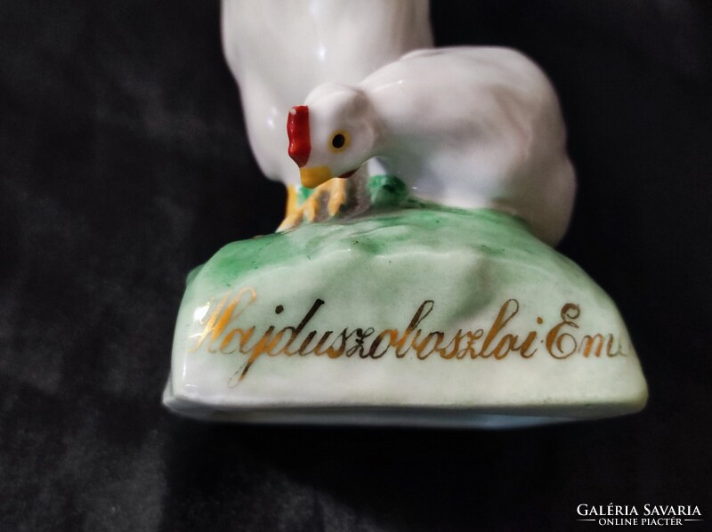 Hajduszoboszlói Emlék  régi Zsolny Kakas tyúkkal porcelán. " Hibás zsolnay  jelzéssel"