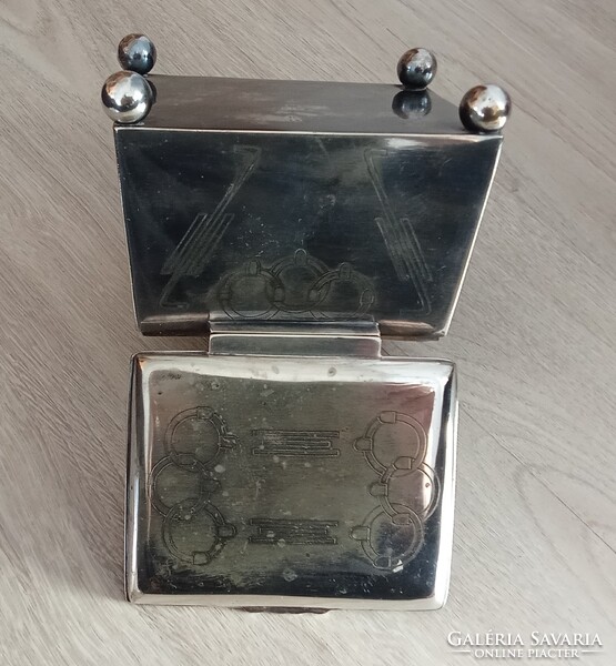 Sandrik-Szandrik szecessziós cukortartó nikkelezüstből, 1900-1910 körül