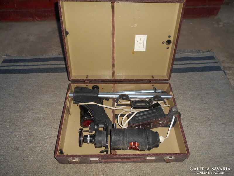 Régi Szovjet fotónagyító készlet