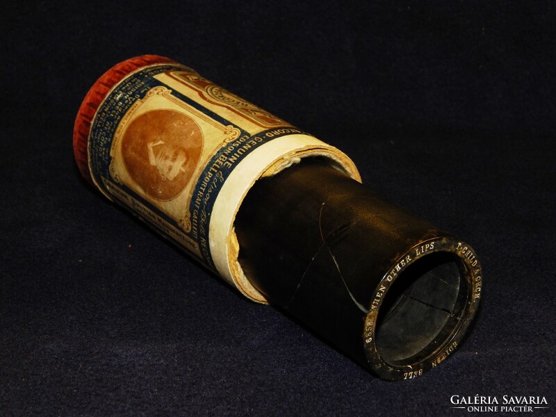 Edison Bell fonográf henger dobozában a XX. szd. legelejéről