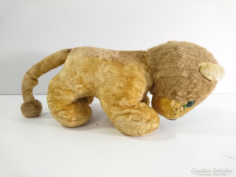 Vintage plüss oroszlán zöld üvegszemekkel kb. az 1960-as évekből