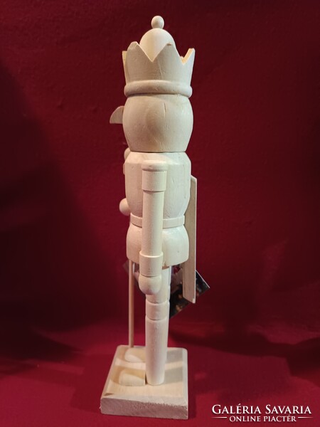 Diótörő figura kreatívoknak