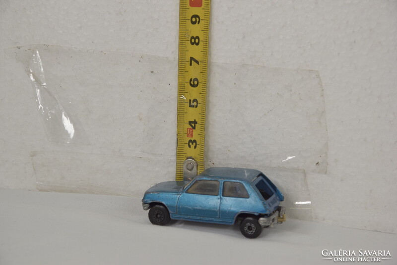 Matchbox Superfast Renault 5 TL retro játékautó A045