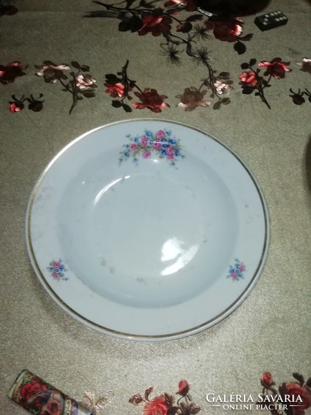 Zsolnay porcelán tányér Antik 25. a képeken látható állapotban.Akció Aukció több száz termék vegye v