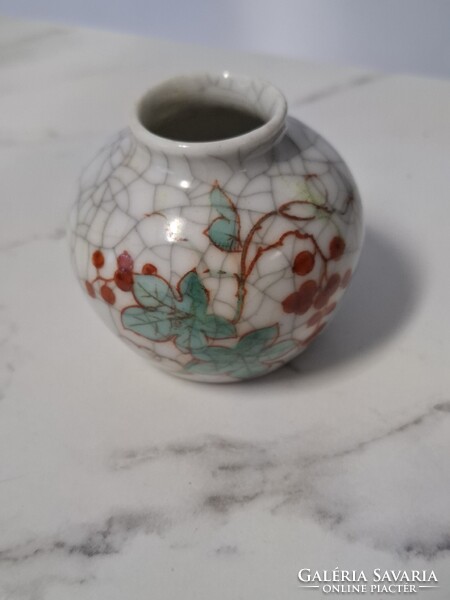 Porcelán kínai kis váza