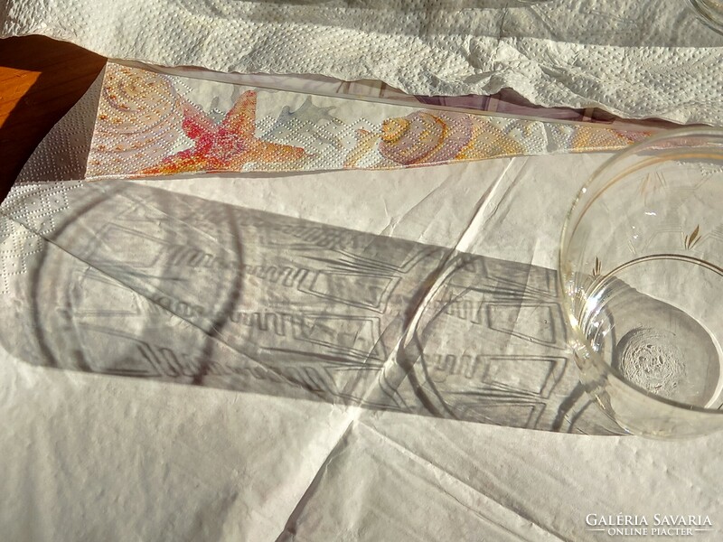 Régi, szépen metszett, aranyozott üvegpohár készlet (6 vizespohár)