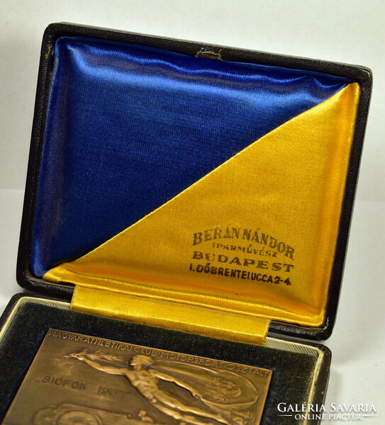 BeránLajos(1882-1943) MAGYAR ATLÉTIKAI CLUB MOTORSPORT OSZTÁLYA SIÓFOK 1932 EREDETI DOBOZÁBAN !