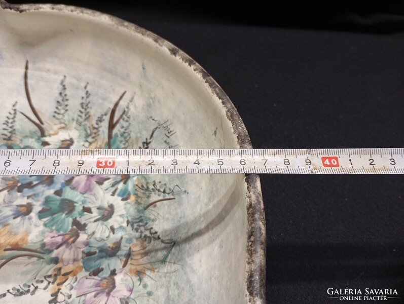Művészi szignált porcelán tál 37 cm