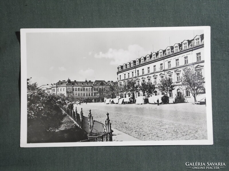 Képeslap,Kárpátalja,Ukrajna,Ungvár,Kossuth tér,városháza,piactér látkép,részlet,1940-