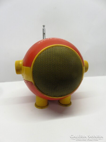 Vintage-Retro Audioton Junior Line Soun Machine Design "Űrlény" AM-FM Rádió 1991