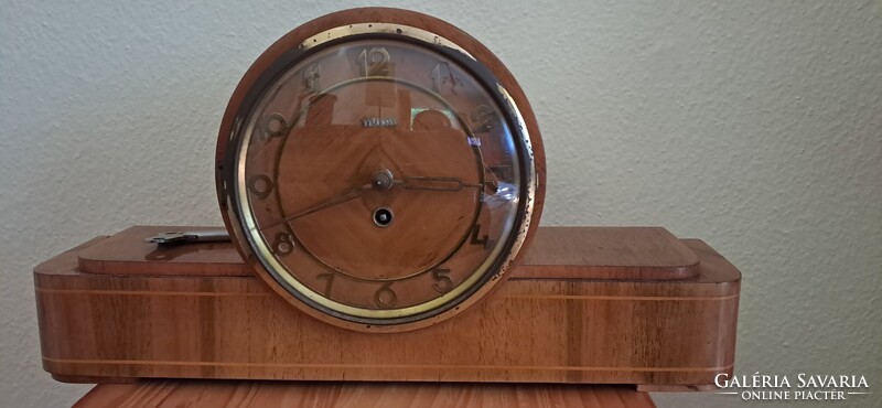 MOM Art deco kandalló óra