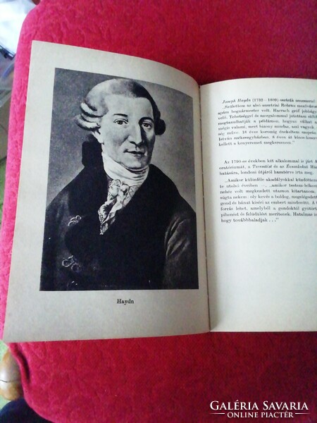 Régi Ének-zene a gimnáziumok  1.  osztálya számára  1966. Tankönyvkiadó .  nagyon jó állapotú